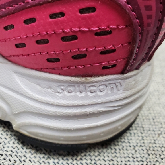 Saucony Women’s Hot Pink with Neon Yellow Athletic Running Shoes 9.5 - Picture 9 of 13